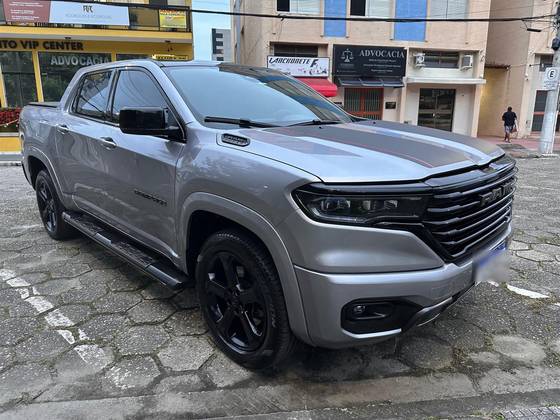 RAM RAMPAGE 2.0 HURRICANE 4 TURBO GASOLINA R/T 4X4 AUTOMÁTICO